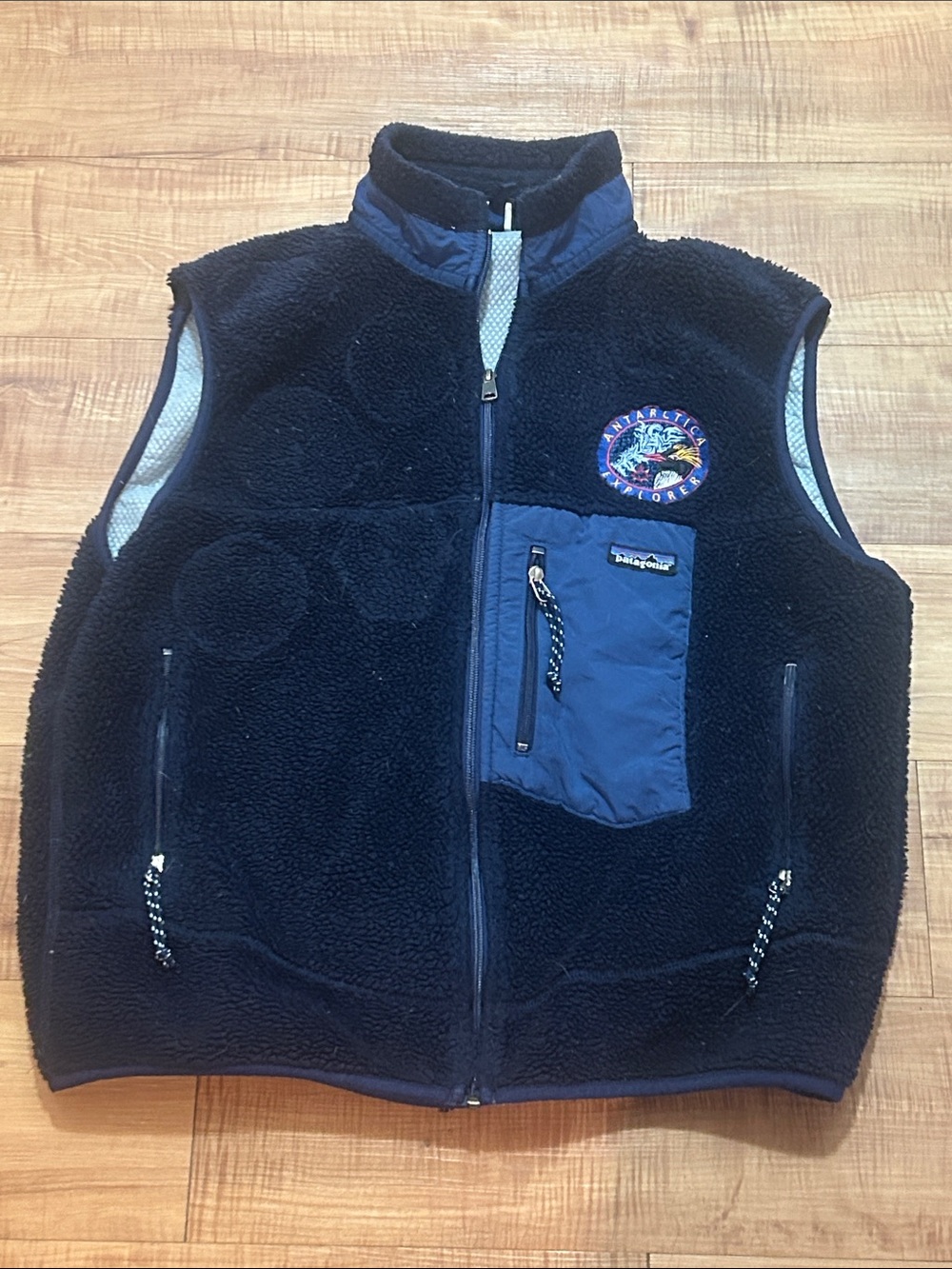 Mens PATAGONIA Navy and Black Sherpa Fleece Vest Antarctica Explorer Large